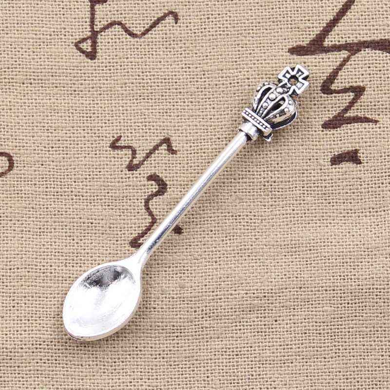 Vintage Collectible Spoons - 8pcs 매력 주방 스푼 크라운 57x9mm