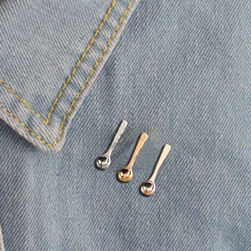 Vintage Collectible Spoons - 세련되고 귀여운 디자인의 작은 크기의 금속